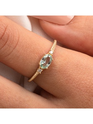 Fasek Gold Gümüş Yüzük - Oval Kesim Green Topaz Taşlı Yan Zirkon Taşlarla Süslenmiş 925 Ayar Gümüş Yüzük