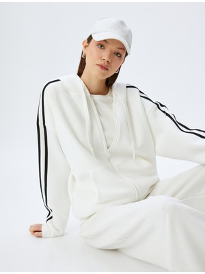Koton Kapüşonlu Biyeli Kanguru Cep Detaylı Fermuarlı Rahat Kalıp Şardonlu Sweatshirt