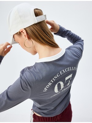 Koton Uzun Kollu Tişört Arkası Baskılı Kolej Temalı Biyeli Bisiklet Yaka