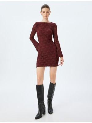 Koton Dantel Detaylı Uzun Kollu Arkası Dekolte Detaylı Mini Kalem Elbise