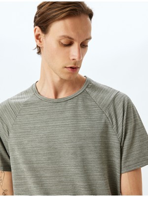 Koton Kısa Kollu Bisiklet Yaka Çizgili Spor Tişört