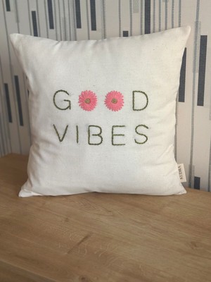 Kudra Good Vibes Motto Kırlent Kılıfı