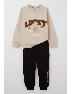 Breeze Erkek Çocuk Eşofman Takım Şanslı Ayıcık Baskılı Yazı Nakışlı 1-4 Yaş, Bej