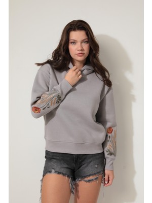 Amida Gri Kolları Başak Nakışlı Kapüşonlu Sweatshirt - 2428