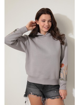 Amida Gri Kolları Başak Nakışlı Kapüşonlu Sweatshirt - 2428