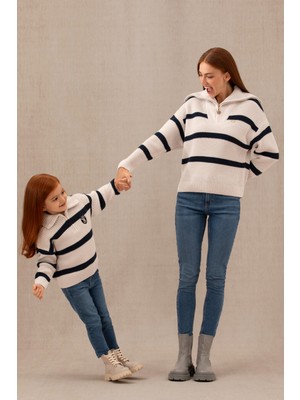 U.S. Polo Assn. Kız Çocuk Krem Polo Yaka Kazak 50271892-VR071