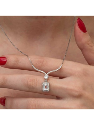 Usho Jewelry Gümüş Baget Taşlı Gerdanlık Model Kadın Kolye