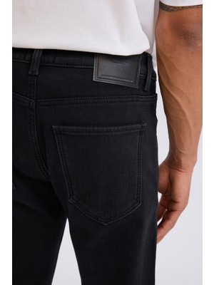 DeFacto Sergio Regular Fit Normal Kalıp Normal Bel Boru Paça Jean Pantolon V0793AZ24WN