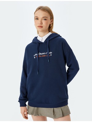 Koton Slogan Baskılı Kapüşonlu Uzun Kollu Şardonlu Oversize Sweatshirt