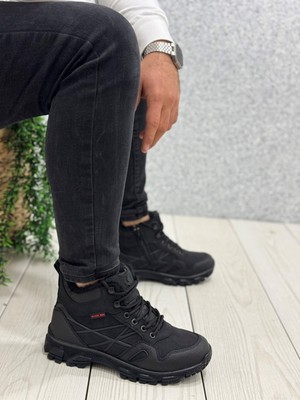 Siyah Içi Kürklü Bağcık Detaylı Unisex Bot