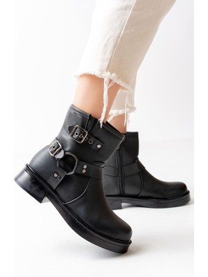 Siyah Toka Aksesuarlı Fermuarlı Günlük Kadın Bot Bayan BOT41306