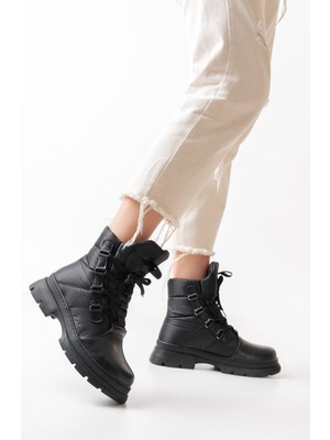 Siyah Bağcıklı Su Geçirmez Kadın Kar Botu Bayan BOTASM-083