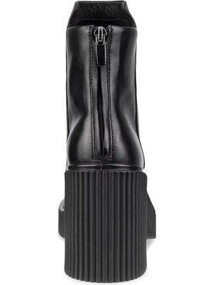 Ecco Fluted Heel Black Santiago