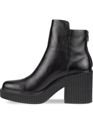 Ecco Fluted Heel Black Santiago