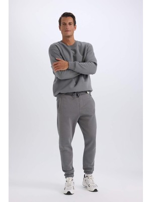 DeFacto Jogger Eşofman Altı Standart Fit Basic Düz Beli Bağcıklı Lastikli Paça Cepli A6468AX24AU
