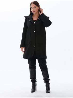 Selen Siyah Kaban 24KSL9422-BB