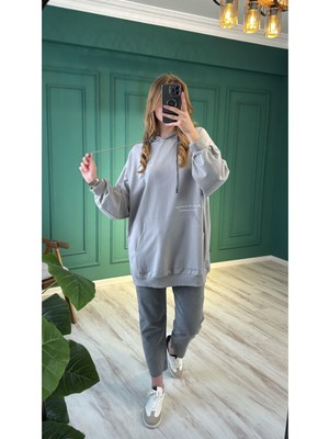 Ceren İrem Boutique 33571 Kapüşonlu Yazılı Sweat-Gri