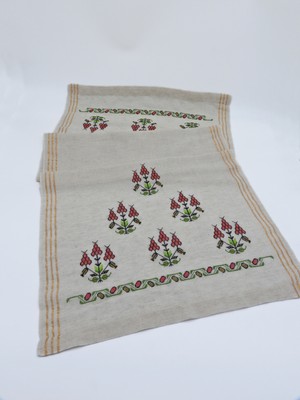 Yıldız Yolu YıldızYolu Şile Bezi El İşlemeli Runner / Masa Örtüsü