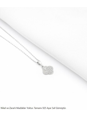 Brezza Lusso Jewelry Timeless Series Zirkon Taşlı Gümüş Zarif Yaprak Kolyesi