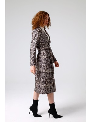 Özlem Yıldız Leopar Baskılı Kaban 42