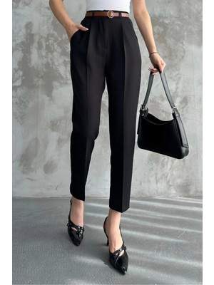Pamila Butik Kadın Dar Paça Pileli Kemerli  Kumaş Pantolon Siyah