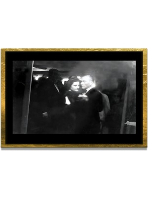 Marsilyan Yapay Zeka İle Yenilenmiş Atatürk Fotoğrafları Siyah Beyaz Cam Tablo, 3d Dekoratif Baskı 227