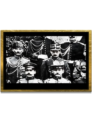 Marsilyan Yapay Zeka İle Yenilenmiş Atatürk Fotoğrafları Siyah Beyaz Cam Tablo, 3d Dekoratif Baskı 391