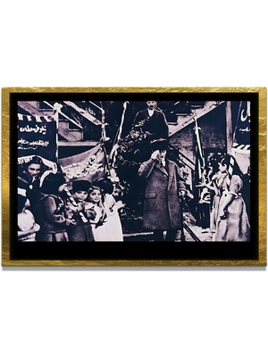 Marsilyan Yapay Zeka İle Yenilenmiş Atatürk Fotoğrafları Siyah Beyaz Cam Tablo, 3d Dekoratif Baskı 358