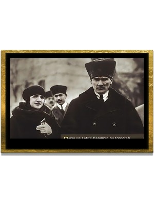 Marsilyan Yapay Zeka ile Yenilenmiş Atatürk Fotoğrafları Siyah Beyaz Cam Tablo, 3D Dekoratif Baskı 494