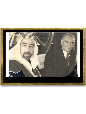 Marsilyan Yapay Zeka ile Yenilenmiş Atatürk Fotoğrafları Siyah Beyaz Cam Tablo, 3D Dekoratif Baskı 755