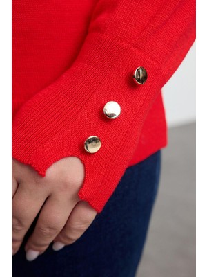 FRM Kadın Moda Şık Büyük Beden Asimetrik Yaka Standart Kol Regular Kolları Düğmeli Triko Kazak