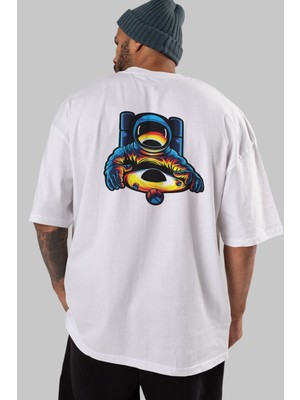 ankhises Astronaut & Black Hole Arka Baskılı Beyaz Oversize T-Shirt  Erkek Kadın Bisiklet Yaka