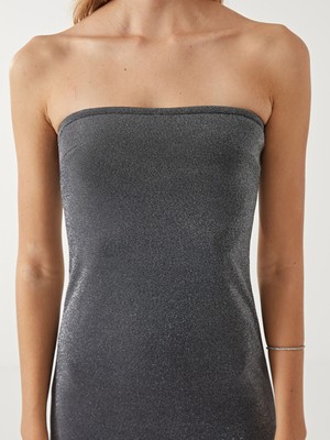 Straplez Yaka Parlak Görünümlü Kadın Elbise