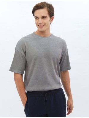 Kip Siyah Baskılı Bisiklet Yaka Pamuk Karışımlı T-Shirt