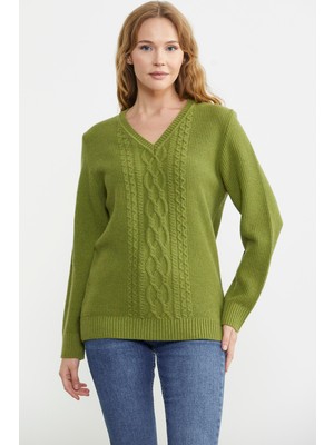 V Yaka Motifli Yünlü Triko Kazak - Yeşil