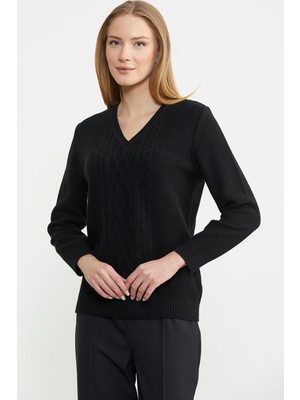 V Yaka Motifli Yünlü Triko Kazak - Siyah