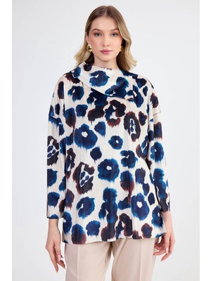 Desenli Asimetrik Yaka Parlak Kumaş Bluz