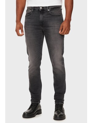 Calvin Klein Streç Pamuklu Skinny Fit Normal Bel Dar Paça Jeans J30J3263601BY Erkek Kot Pantolon J30J326360 1by