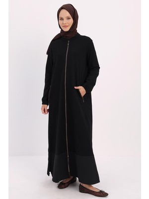 Siyah-Fermuarlı Etek Ucu Garnili Ferace