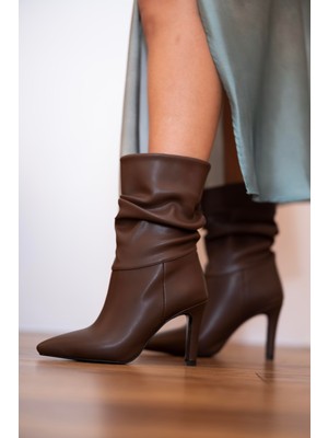 Kadın Sovrana Körüklü İnce Topuklu Çizme Acı Kahve TPU Tabanlı Şık Tasarım