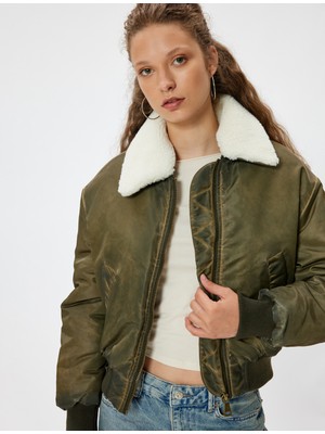 Koton Oversize Crop Ceket Suni Kürk Yaka Fermuarlı Yıkamalı Cep Detaylı