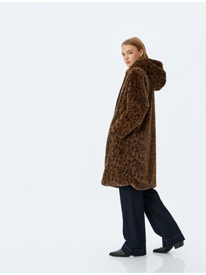 Koton Kapüşonlu Cep Detaylı Leopar Suni Kürk Kaban