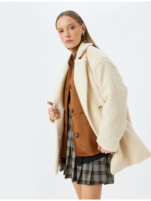 Koton Kruvaze Yaka Düğmeli Cep Detaylı Buklet Kaban