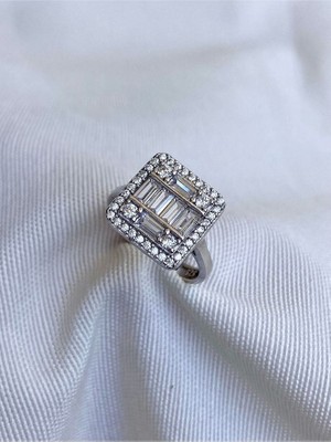 Ricco Jewellery 14 K White Gold Kaplama 925 Ayar Gümüş Baget Iri Kare Yüzük