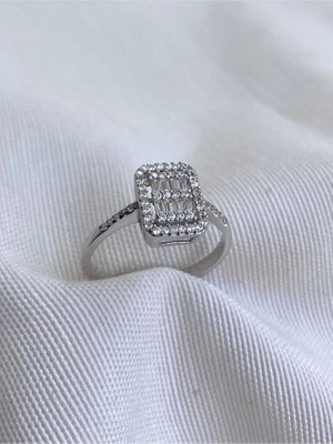 Ricco Jewellery 14 K White Gold Kaplama 925 Ayar Gümüş Klasik Baget Yüzük