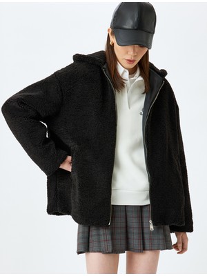 Koton Kapüşonlu Fermuarlı Cep Detaylı Oversize Peluş Ceket