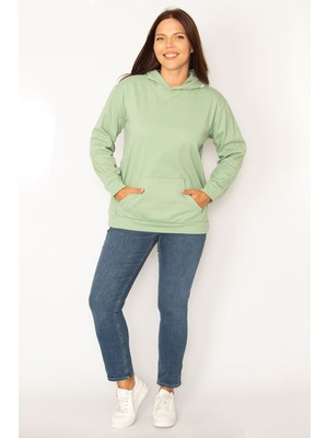 Kadın Yeşil Kapşonlu Kanguru Cepli Içi Şardonlu Sweatshirt 65N34582