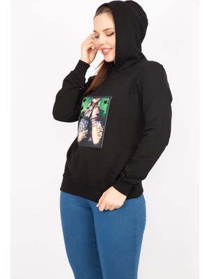 Kadın Siyah Büyük Beden Dijital Baskılı Kapşonlu Sweatshirt