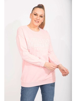 Kadın Pembe Pamuklu Kumaş Taş ve Baskı Detaylı Sweatshirt 65N35482