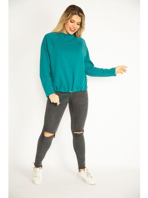 Kadın Yeşil Büyük Beden Reglan Kol Etek Ucu Kuşgözü Bağcıklı Sweatshirt 65N35790